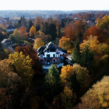 Отель Martin'S Manoir Женваль Экстерьер фото